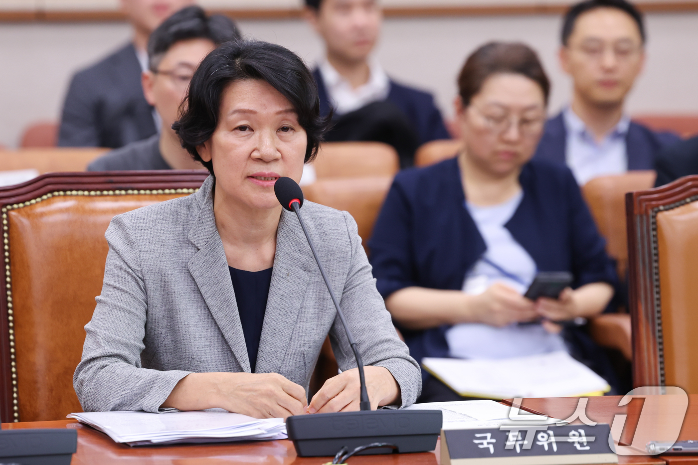 (서울=뉴스1) 안은나 기자 = 최은옥 교육부 차관이 22일 오후 서울 여의도 국회에서 열린 법제사법위원회 제427회국회(임시회) 제4차 전체회의에서 의원 질의에 답하고 있다. 2 …
