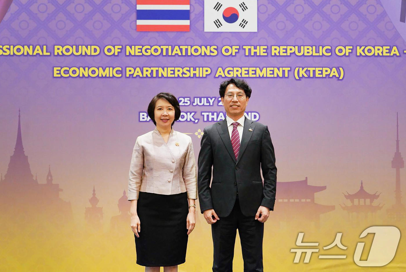 (서울=뉴스1) 이연주 기자 = 노건기 산업통상자원부 통상교섭실장(수석대표)이 22일(현지시간) 태국 방콕에서 열린 '한-태국 EPA 회기간협상 개회식'에 참석해 초티마 이음사와스 …
