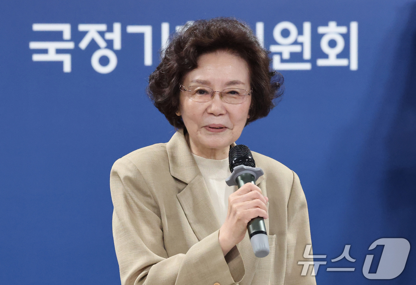 (서울=뉴스1) 임세영 기자 = 신필균 국민주권위원회 위원장이 22일 서울 종로구 정부서울청사 창성동 별관에서 열린 청소년 명예 국정기획위원 위촉식에서 발언을 하고 있다. 2025 …