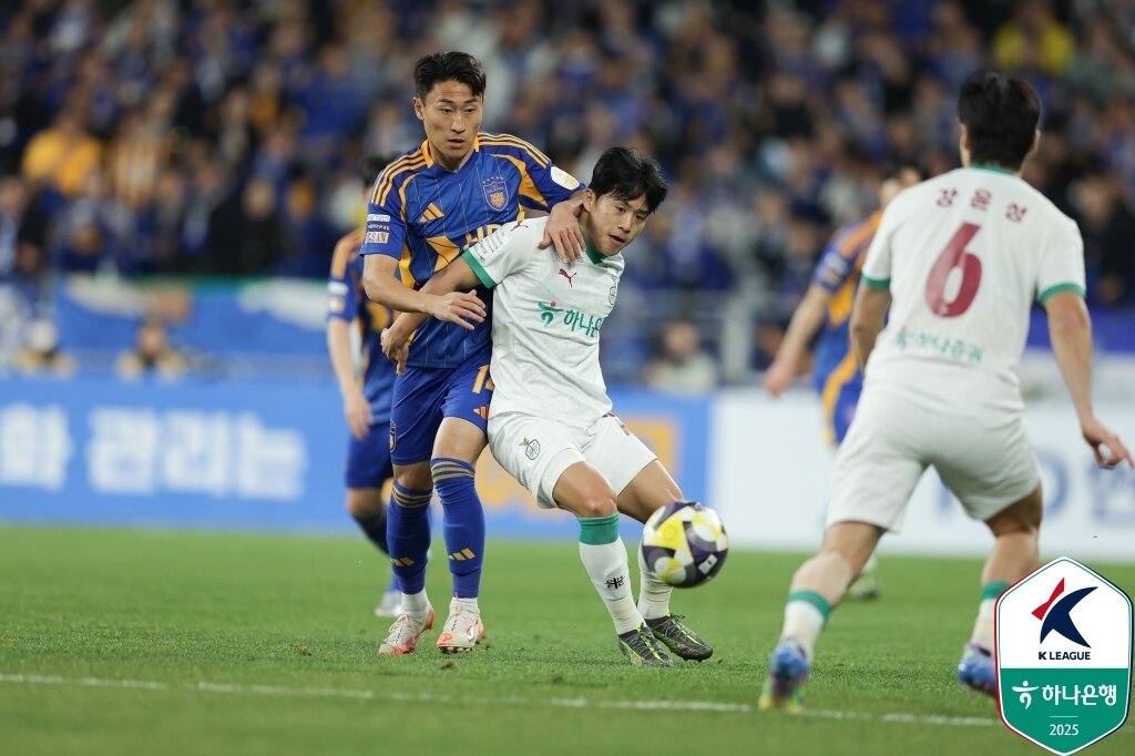 본문 이미지 - 울산도 대전도 올 시즌의 성적이 중요한 팀이다. 여기서 밀리면 가을에 수확할 것이 없어질 수 있다. (한국프로축구연맹 제공)