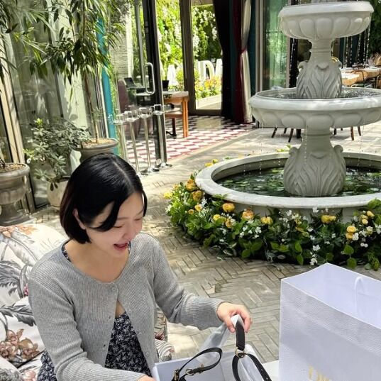 '쌍둥이' 출산 레이디제인, 명품백 받았다 "이런 시부모님 없어"