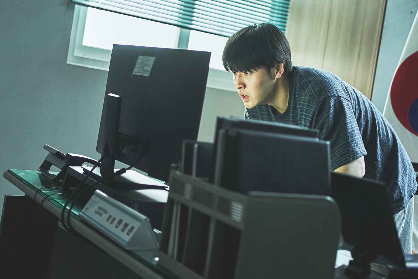 본문 이미지 - 84제곱미터 스틸 / 넷플릭스