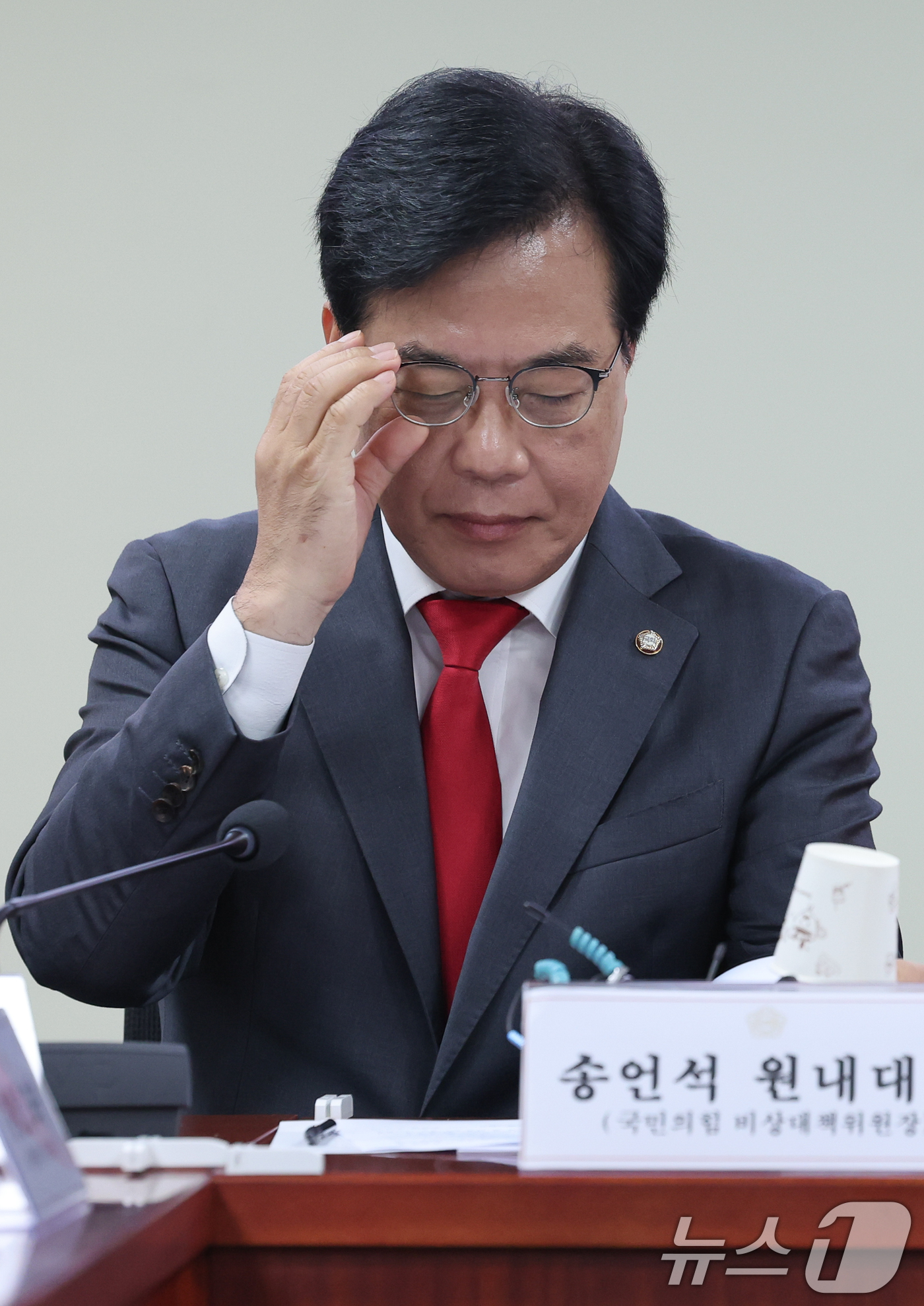 (서울=뉴스1) 안은나 기자 = 송언석 국민의힘 비상대책위원장 겸 원내대표가 23일 오전 서울 여의도 국회의원회관에서 열린 국회 인사청문제도 문제점 및 개선방안 토론회 '이재명 정 …