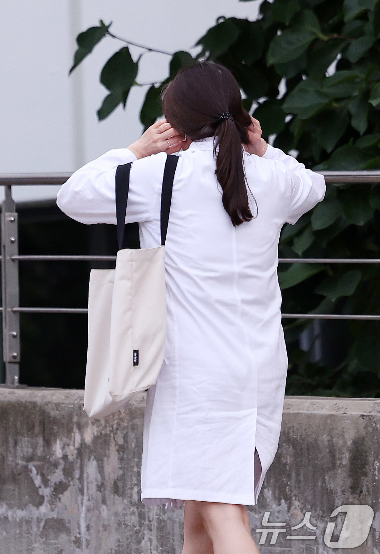 (서울=뉴스1) 박지혜 기자 = 의과대학생 전원 복귀에 따른 향후 의대 학사 운영 방안이 공개된다.교육부는 24일 오전 정부서울청사에서 '의대생 복귀 및 교육 운영 방안'을 발표한 …