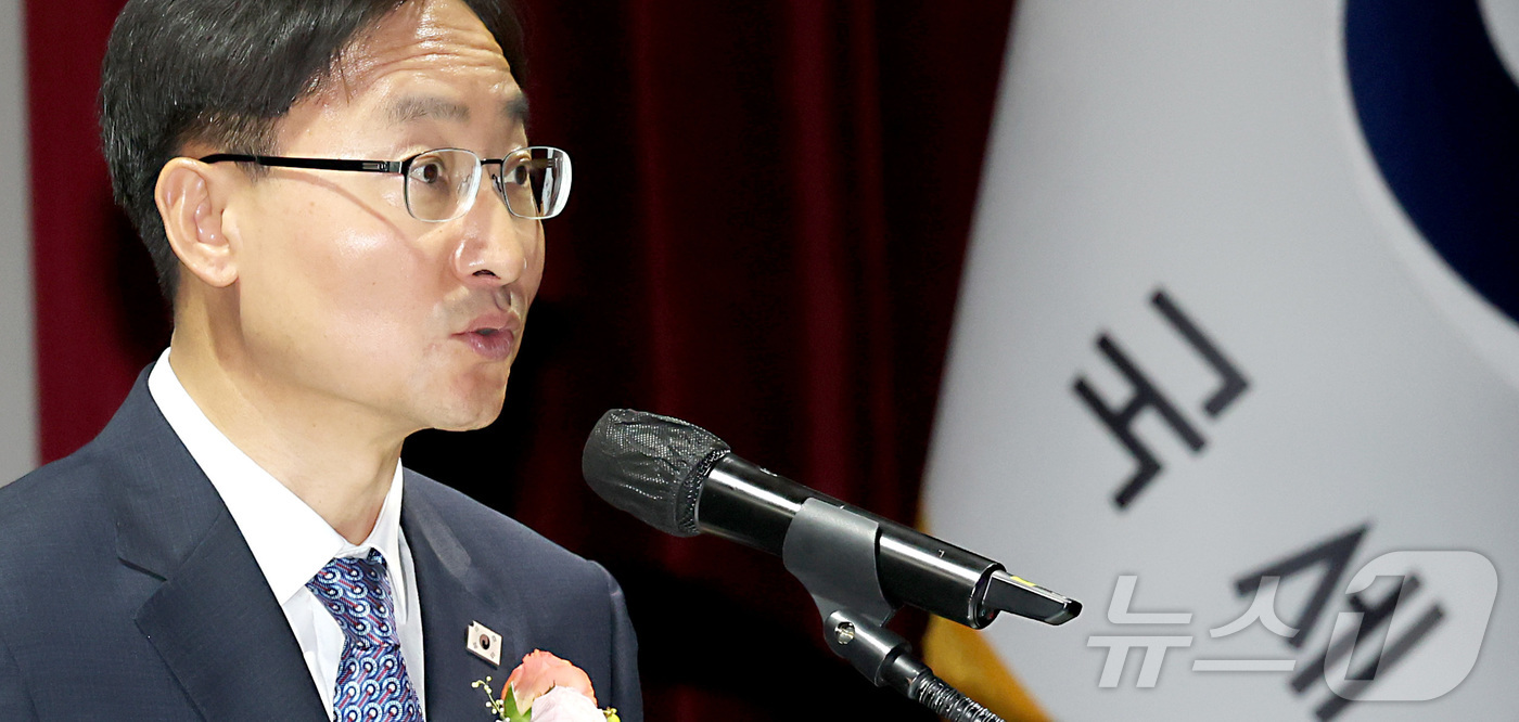 (세종=뉴스1) 김기남 기자 = 임광현 국세청장이 23일 세종시 정부세종청사 국세청 대강당에서 열린 취임식에 참석하여 취임사를 하고 있다. 2025.7.23/뉴스1