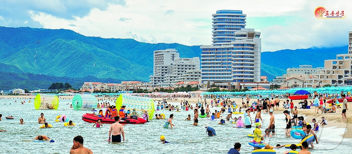본문 이미지 - &#40;평양 노동신문=뉴스1&#41; = 원산갈마해안관광지구 모습 [국내에서만 사용가능. 재배포 금지. DB 금지. For Use Only in the Republic of Korea. Redistribution Prohibited] rodongphoto@news1.kr