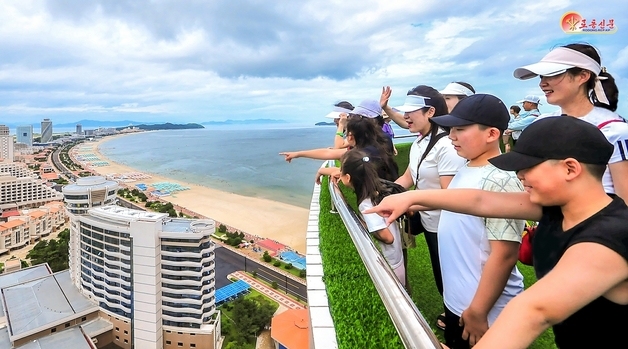 中, 북중 여객열차 운행 재개 확인…"양국 인적교류 중요 의미"