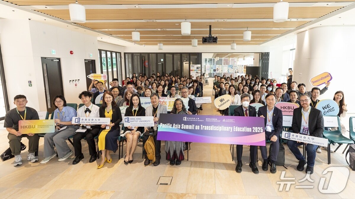 본문 이미지 - PASTE 2025 참가자 단체 기념촬영 모습. (KAIST 제공. 재판매 및 DB금지)2025.7.24/뉴스1