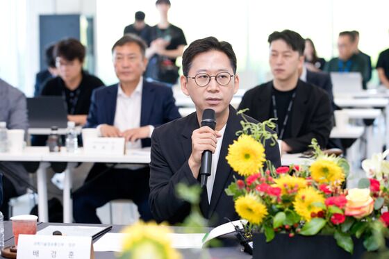 과기장관 "AI DC, 활성화에 총력…GPU 빠르게 최대한 확보"