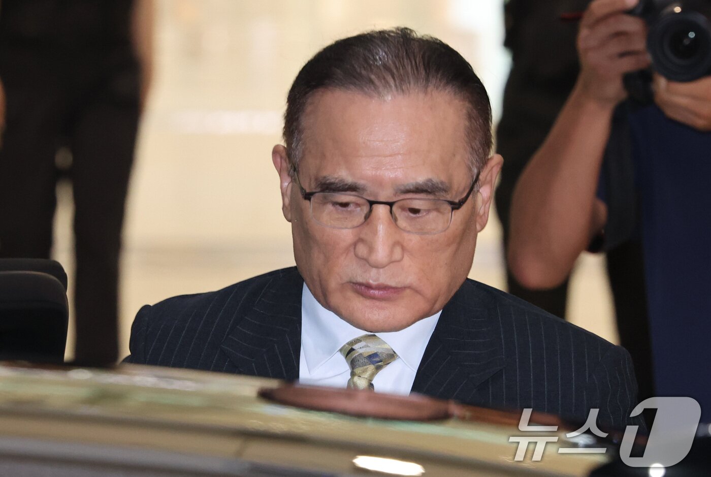 본문 이미지 - 위성락 대통령실 국가안보실장이 24일 오후 인천국제공항을 통해 귀국하고 있다. 나흘간의 방미 일정을 마친 위성락 대통령실 국가안보실장은 마코 루비오 미국 국무장관 겸 국가안보보좌관을 만나지 못하고 귀국길에 올랐다.(공동취재) 2025.7.24/뉴스1 ⓒ News1 김명섭 기자