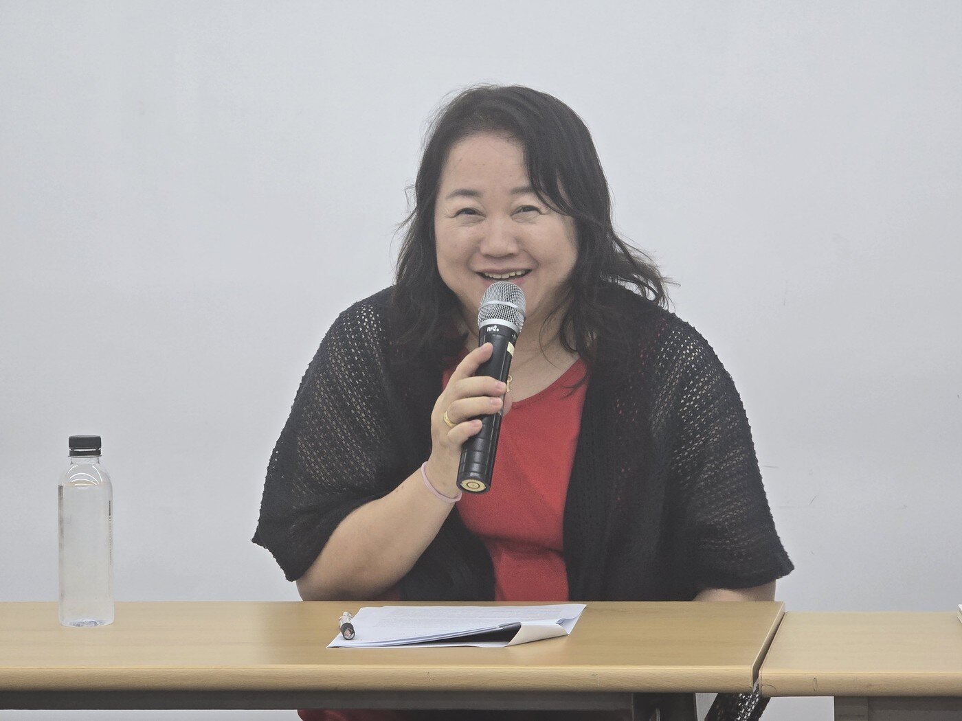 본문 이미지 - 25일 가나아트센터에서 시오타 치하루 작가가 기자간담회를 갖고 있다. ⓒ 뉴스1 김정한 기자