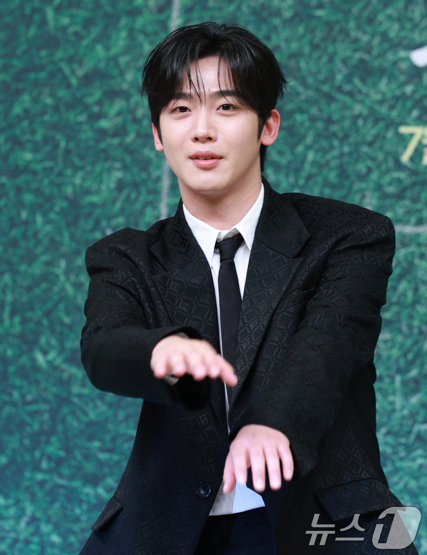 (서울=뉴스1) 권현진 기자 = 배우 김요한이 25일 오후 서울 양천구 SBS에서 진행된 드라마 '트라이' 제작발표회에 참석해 포즈를 취하고 있다.'트라이: 우리는 기적이 된다'는 …