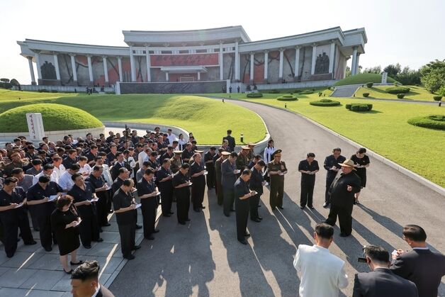 "6·25 때 美 무기 격추" 북한, 전승절 앞두고 내부 결집…대미 비난 수위는 조절