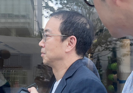 '코바나컨텐츠 대가성 협찬' 의혹 송병준 의장, 특검 출석