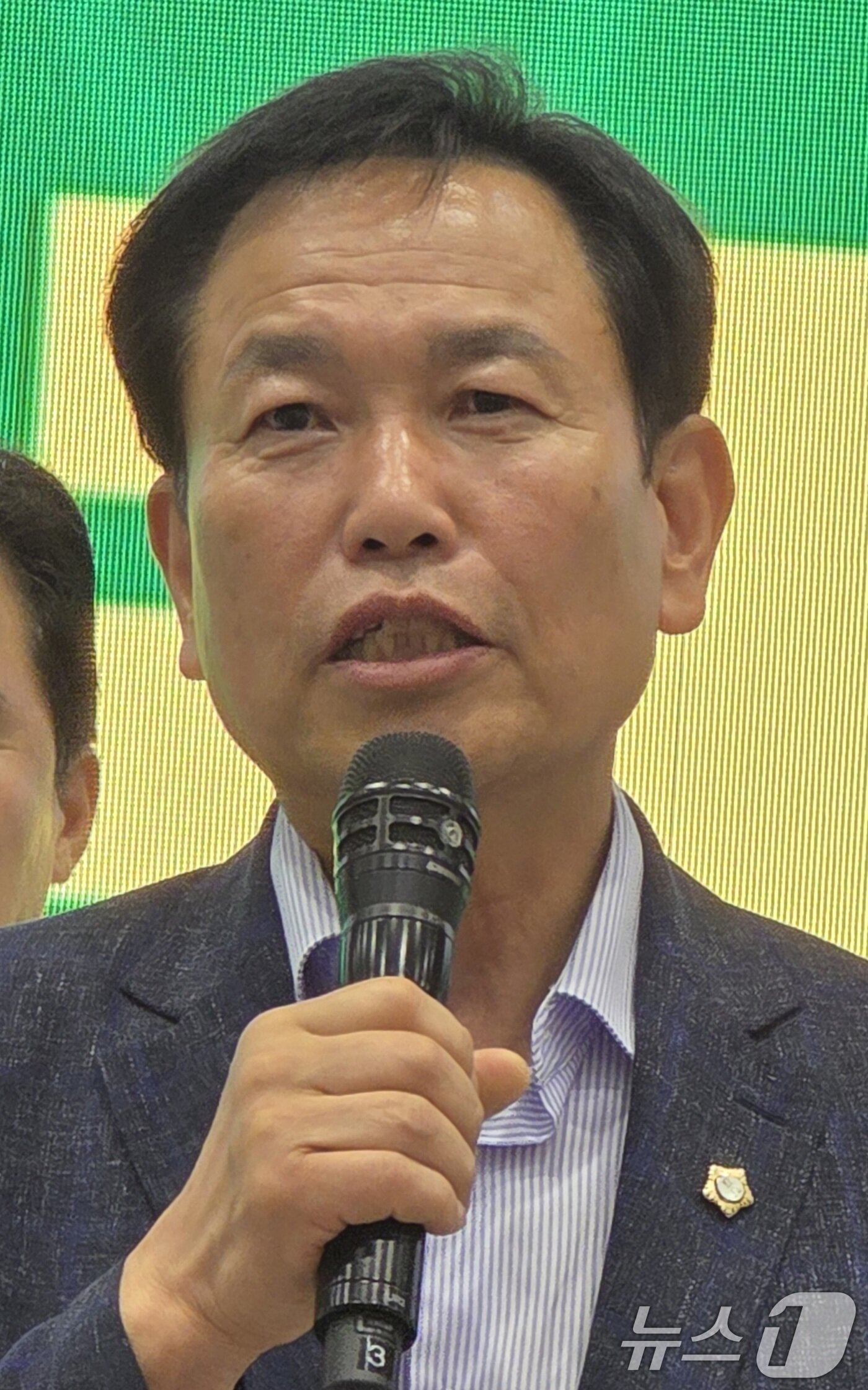 본문 이미지 - 26일 구미코에서 열린 대한민국 펫캉스서 박교상 구미시의장이 인사말을 하고 있다. 펫캉스는 오는 27일까지 열린다. 2025.7.26/뉴스1 ⓒ News1 정우용 기자