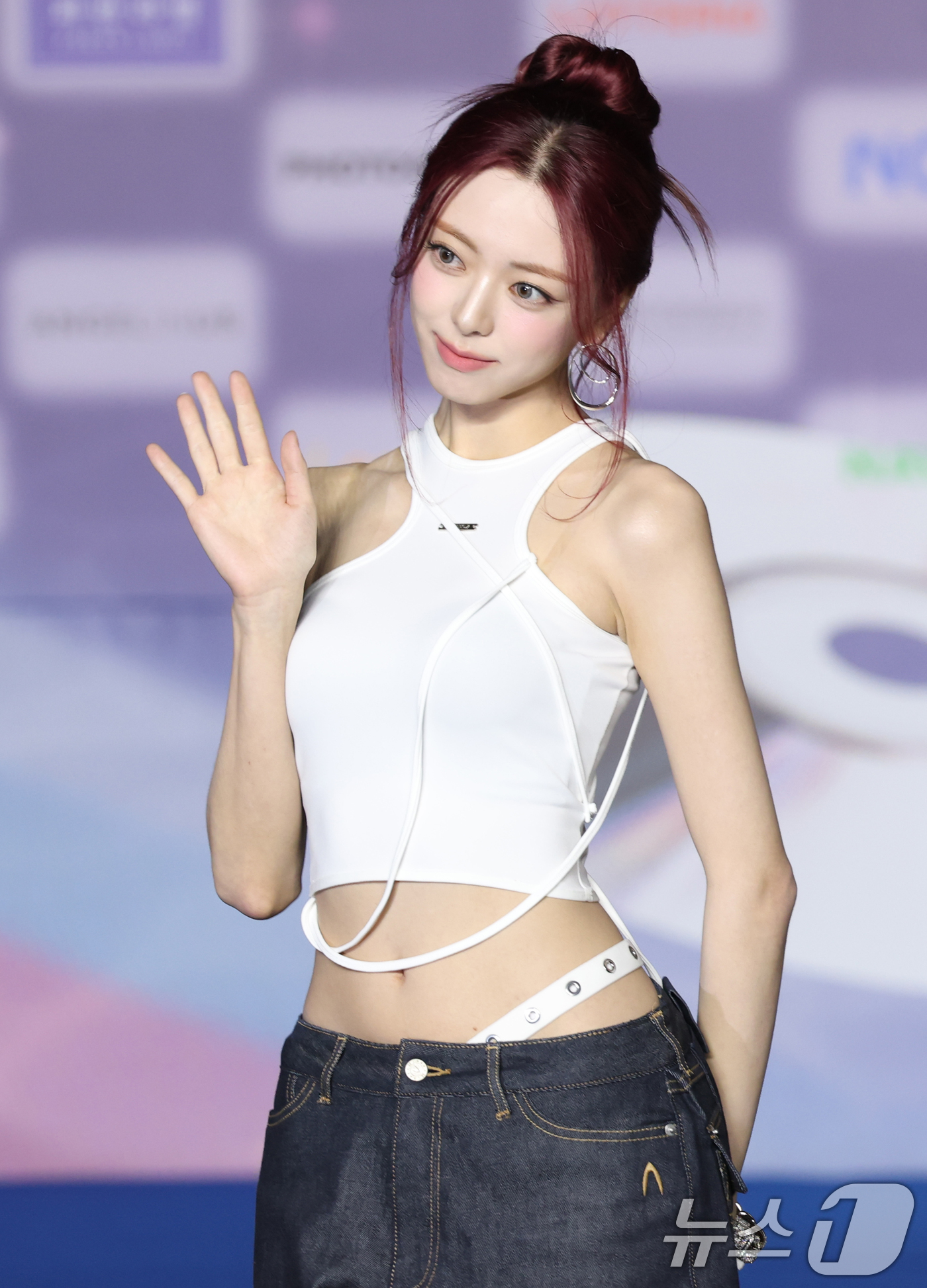 (고양=뉴스1) 권현진 기자 = 있지 유나가 26일 경기도 고양시 일산서구 킨텍스 제1전시장에서 열린 ‘2025 SBS 가요대전 Summer’(이하 ‘가요대전’) 블루카펫 행사에 …