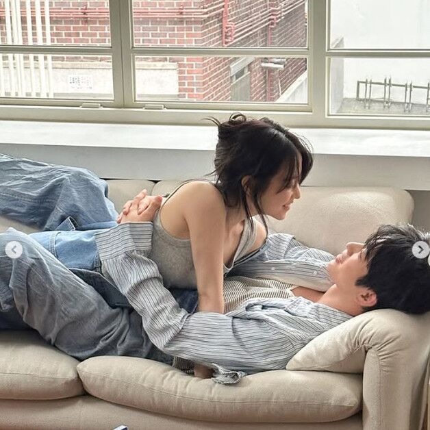 박보영♥박진영, 초밀착 스킨십…열애설 부르는 달달 커플샷 [N샷]