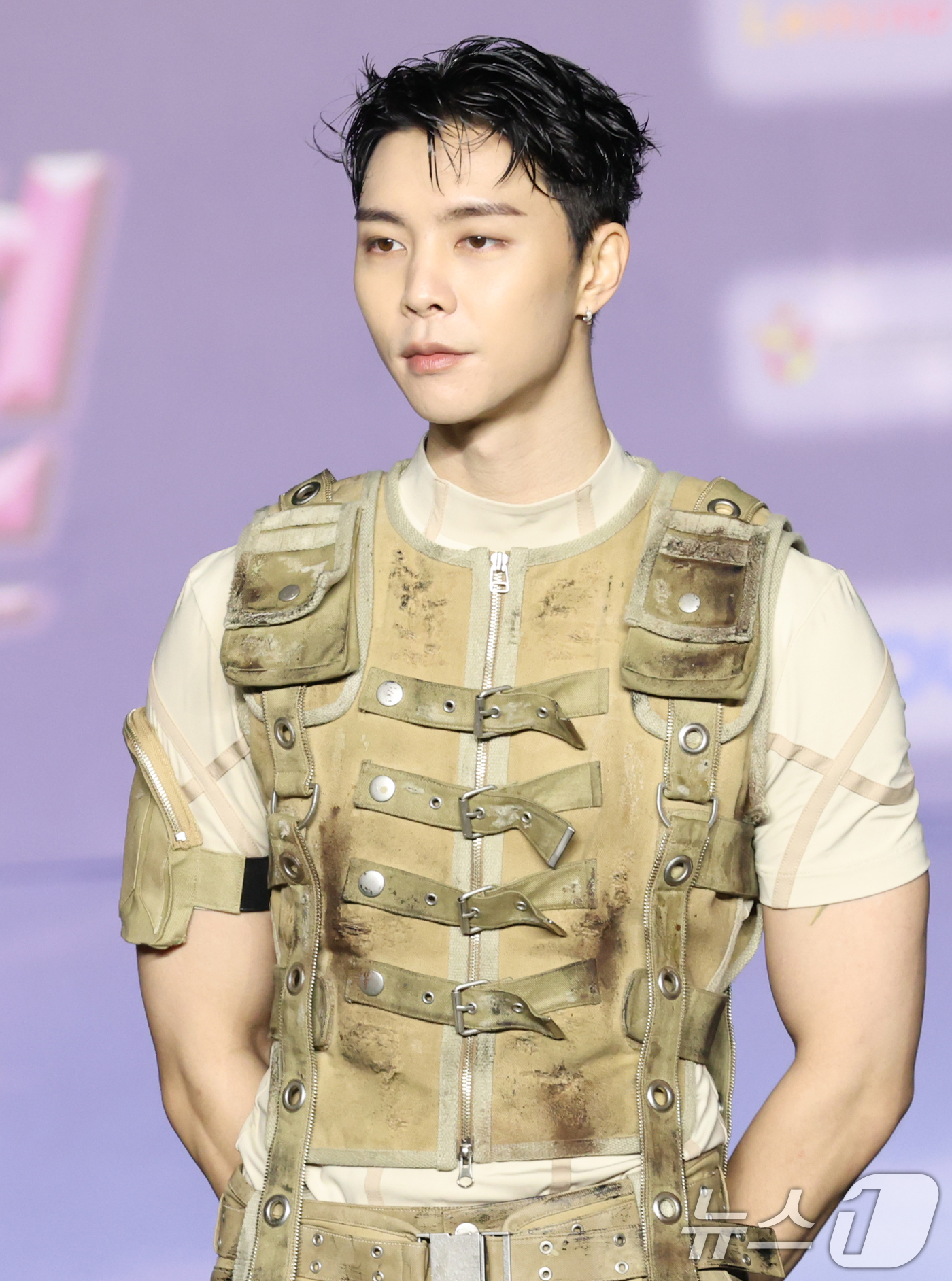 (고양=뉴스1) 권현진 기자 = NCT 쟈니가 26일 경기도 고양시 일산서구 킨텍스 제1전시장에서 열린 ‘2025 SBS 가요대전 Summer’(이하 ‘가요대전’) 블루카펫 행사에 …