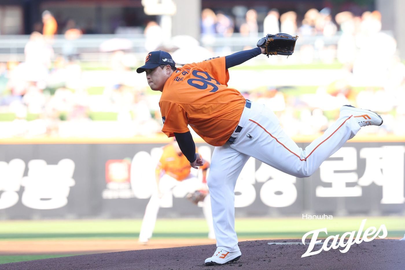 본문 이미지 - 26일 대전 한화생명 볼파크에서 열린 프로야구 \&#39;2025 신한 SOL 뱅크 KBO리그\&#39; SSG 랜더스와 한화 이글스 경기에서 한화 류현진이 역투하고 있다. &#40;한화이글스 제공. 재판매 및 DB금지&#41; 2025.7.26/뉴스1