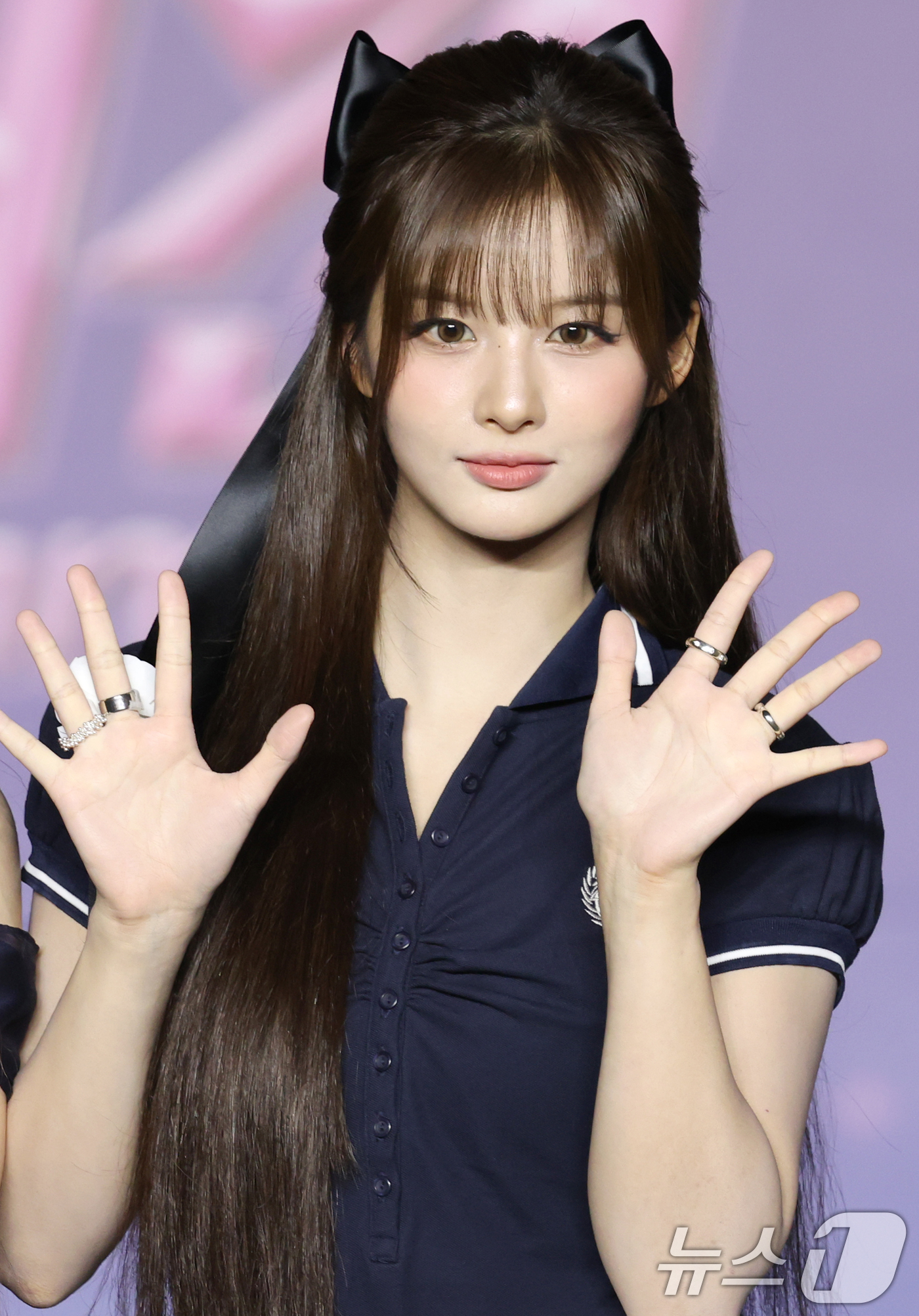 (고양=뉴스1) 권현진 기자 = 엔믹스 설윤이 26일 경기도 고양시 일산서구 킨텍스 제1전시장에서 열린 ‘2025 SBS 가요대전 Summer’(이하 ‘가요대전’) 블루카펫 행사에 …