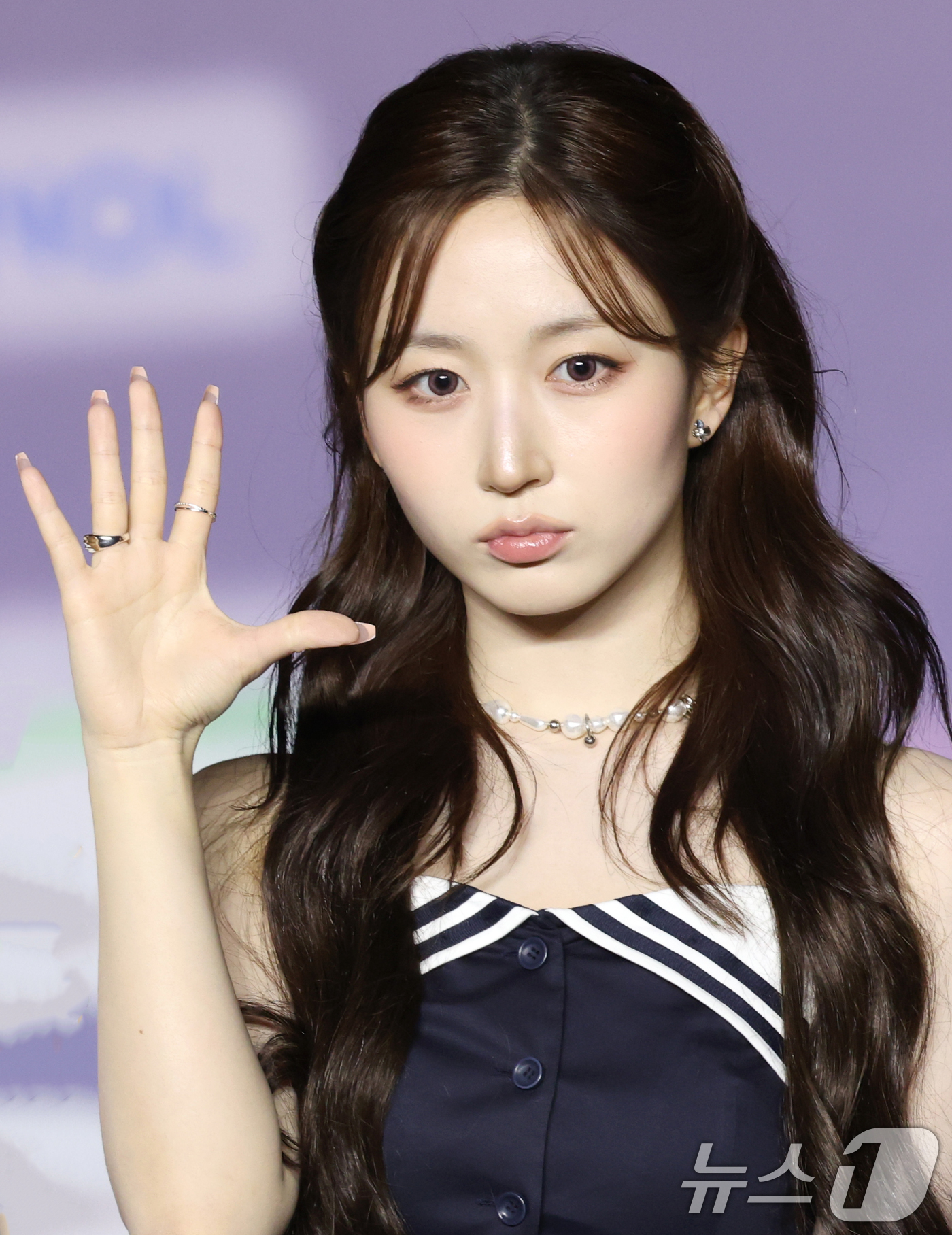 (고양=뉴스1) 권현진 기자 = 엔믹스 해원이 26일 경기도 고양시 일산서구 킨텍스 제1전시장에서 열린 ‘2025 SBS 가요대전 Summer’(이하 ‘가요대전’) 블루카펫 행사에 …