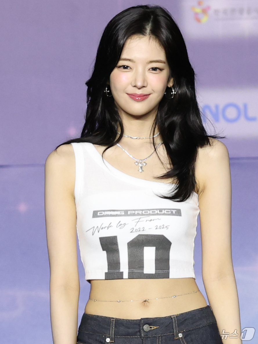 (고양=뉴스1) 권현진 기자 = 있지 리아가 26일 경기도 고양시 일산서구 킨텍스 제1전시장에서 열린 ‘2025 SBS 가요대전 Summer’(이하 ‘가요대전’) 블루카펫 행사에 …