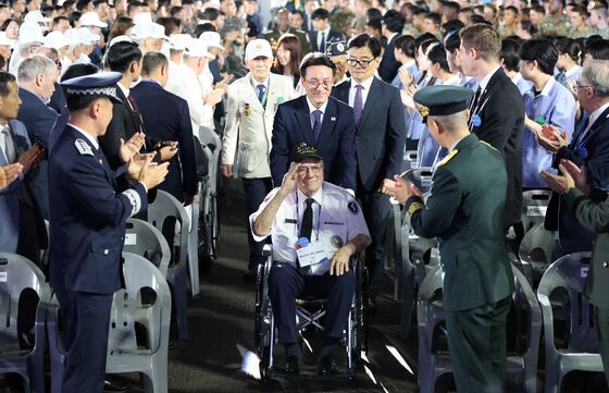 '새벽총리' 취임 한 달…APEC 준비 '정상화' 물폭탄엔 '국가상황본부장'