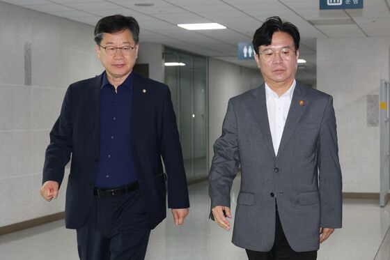 노봉법, 與 주도 환노위 전체회의 통과…국힘 "입법 폭주"(종합)