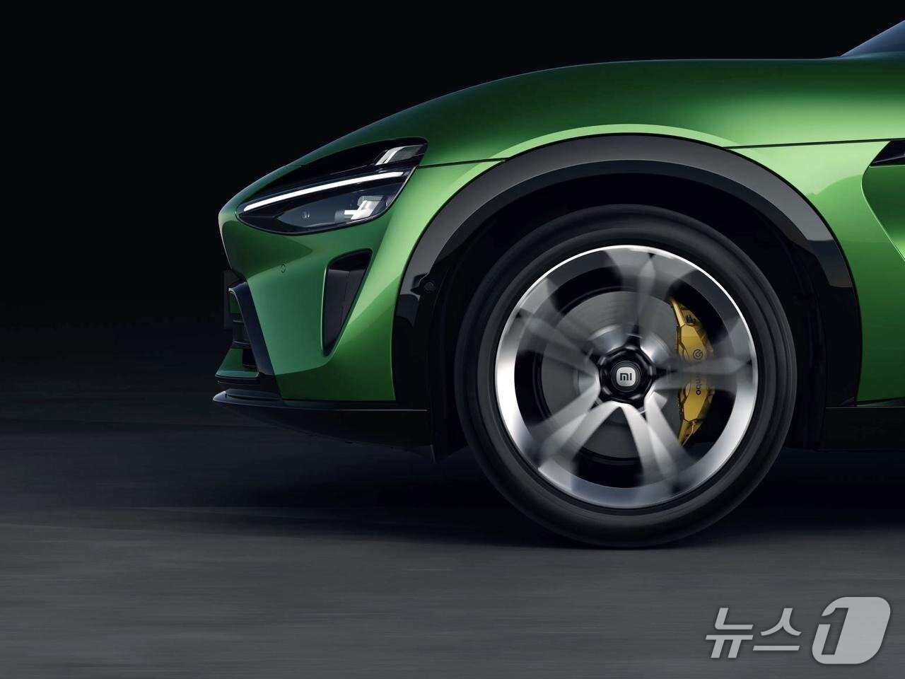 본문 이미지 -  샤오미(Xiaomi)의 첫 전기 크로스오버 스포츠유틸리티차(SUV) 'YU7' 