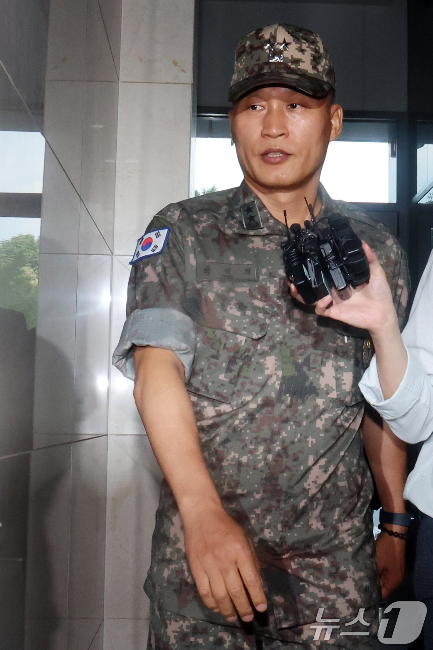 (서울=뉴스1) 황기선 기자 = 박진희 전 국방부 군사보좌관(육군 소장·현 육군 제56사단장)이 28일 오전 서울 서초구 순직해병 특검(특별검사 이명현)으로 조사를 위해 출석하고 …