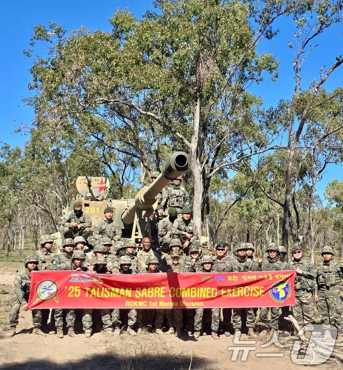 (서울=뉴스1) 이연주 기자 = 해병대는 지난 27일까지 호주 북동부 일대에서 미국, 호주 등과 함께 '25년 탈리스만 세이버 연합훈련'에 참가해 연합작전 수행능력을 향상했다고 2 …