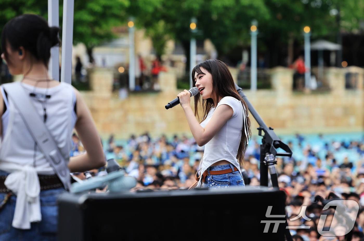 (서울=뉴스1) 이연주 기자 = 에버랜드와 캐리비안 베이가 본격적인 여름휴가 피크시즌을 맞아 하루종일 시원하게 즐기기 좋은 쿨캉스 콘텐츠를 다양하게 선보인다고 28일 밝혔다.사진은 …