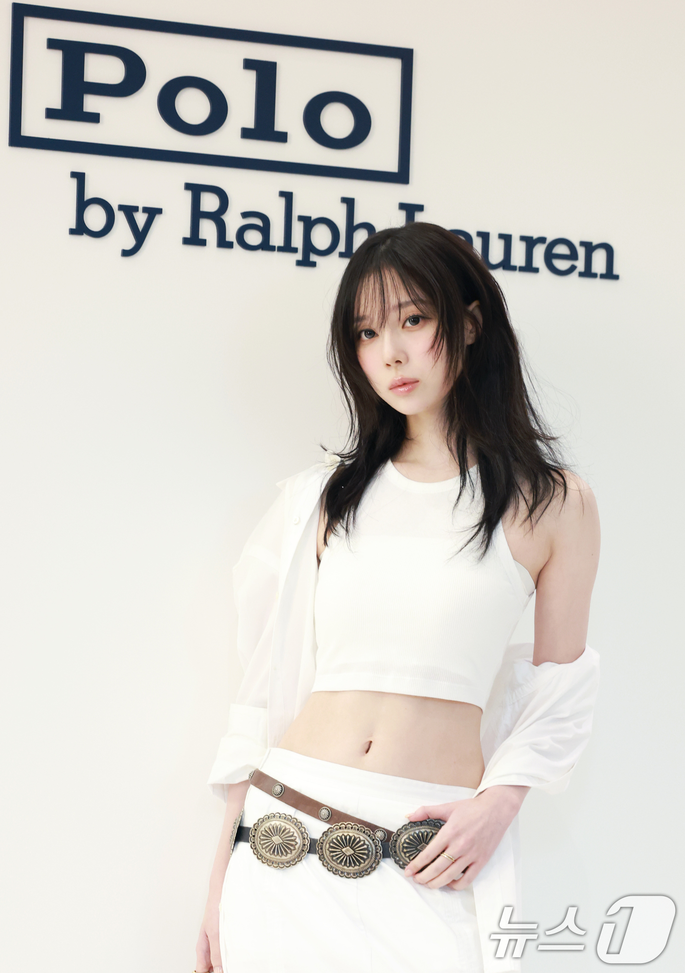 (판교=뉴스1) 권현진 기자 = 에스파 윈터가 28일 오전 경기도 성남시 분당구 현대백화점 판교점에서 열린 폴로 랄프 로렌 '폴로 플레이 백' 팝업스토어 오픈 행사에 참석해 포즈를 …