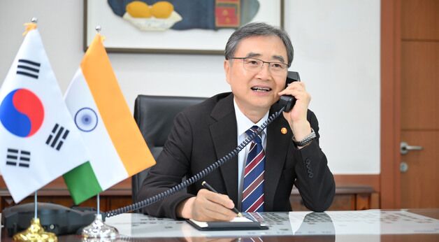 조현 외교, 인도 외교장관과 통화…"전략적 경제 협력 확대 공감"