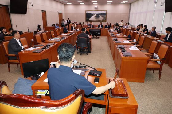 '尹거부권' 양곡관리법·농안법 농해수위 통과…4일 본회의 처리