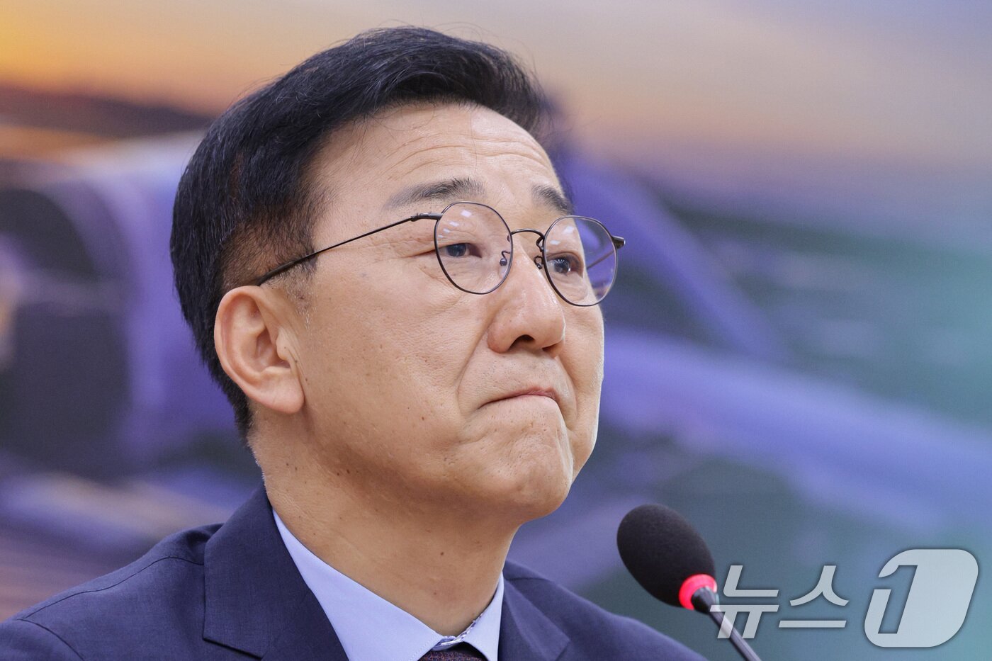 본문 이미지 - 김윤덕 국토교통부 장관 후보자가 29일 오전 서울 여의도 국회 국토교통위원회에서 열린 인사청문회에서 의원 질의를 듣고 있다. 2025.7.29/뉴스1 ⓒ News1 신웅수 기자