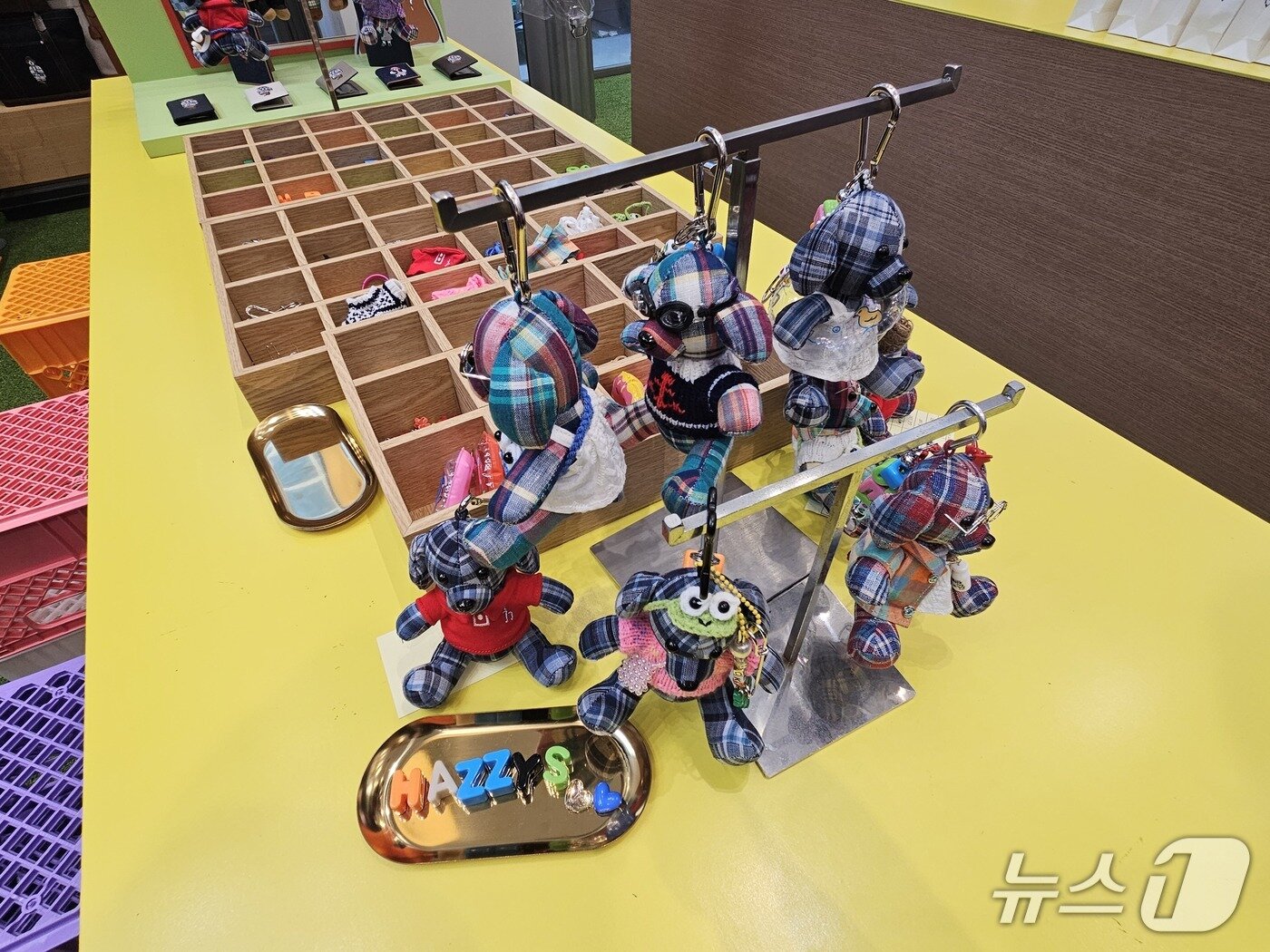 본문 이미지 - 명동 헤지스 플래그십 스토어 스페이스H 내부 모습.ⓒ 뉴스1/김진희 기자.