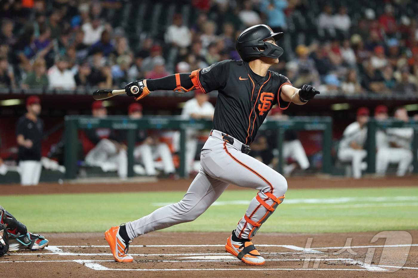 본문 이미지 - 샌프란시스코 자이언츠 이정후가 3일(한국시간) 열린 2025 메이저리그 애리조나 다이아몬드백스전에서 5타수 3안타 1타점 2득점으로 활약했다. ⓒ AFP=뉴스1