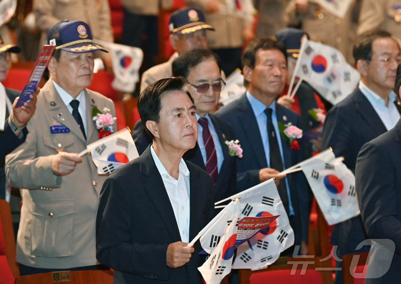 (내포=뉴스1) 이동원 기자 = 김태흠 충남도지사가 3일 도청 문예회관에서 열린 ‘대한민국월남전참전자회 충남도지부 창립 제16주년 기념식’에 참석해 “대한민국 번영의 출발점에는 월 …