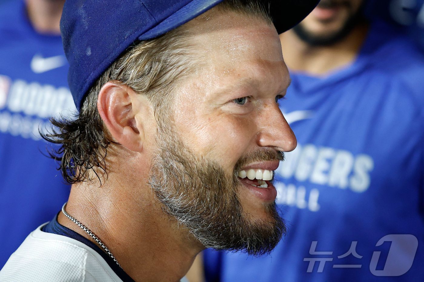 본문 이미지 - LA 다저스 클레이튼 커쇼가 3일(한국시간) 열린 2025 메이저리그 시카고 화이트삭스전에서 통산 3000탈삼진 대기록을 달성했다. ⓒ AFP=뉴스1