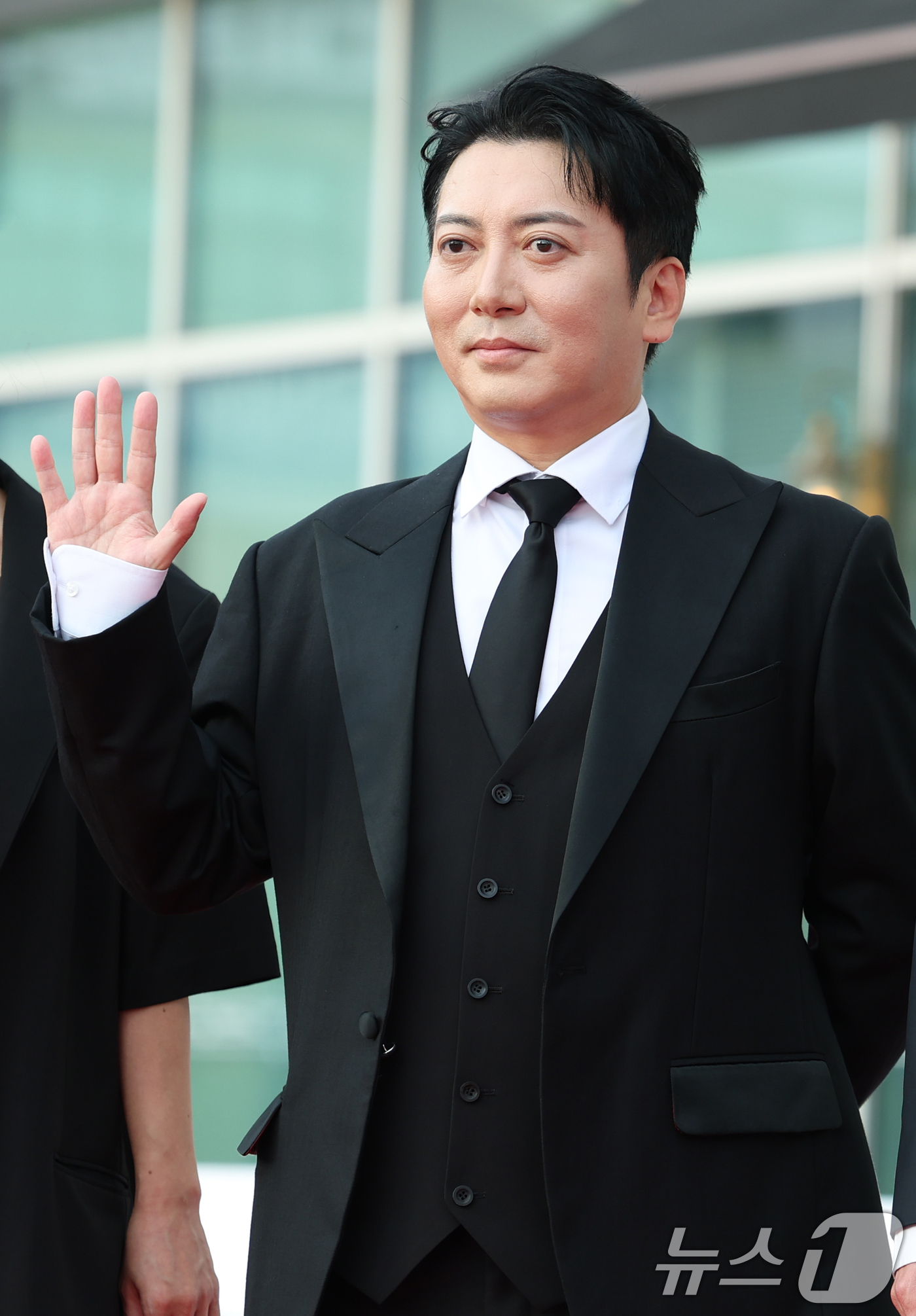 (부천=뉴스1) 권현진 기자 = 배우 박명훈이 3일 오후 경기도 부천시청에서 열린 제29회 부천국제판타스틱영화제 레드카펫 행사에 참석해 포즈를 취하고 있다. 2025.7.3/뉴스1 …