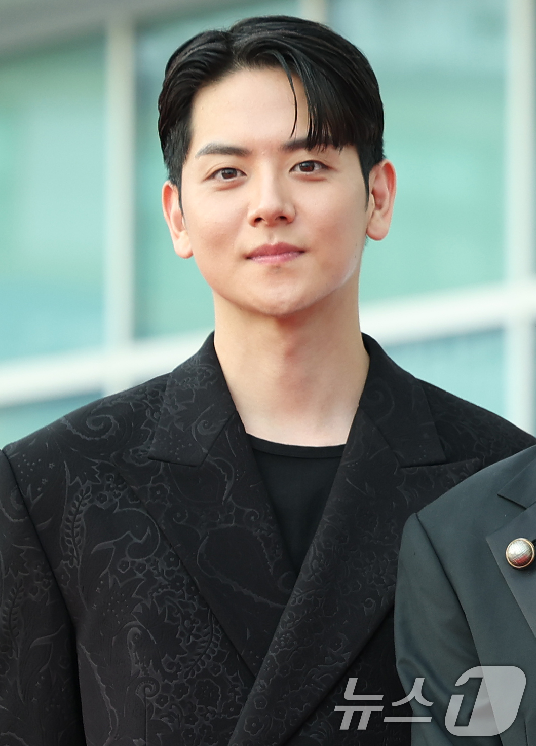 (부천=뉴스1) 권현진 기자 = 배우 강태오가 3일 오후 경기도 부천시청에서 열린 제29회 부천국제판타스틱영화제 레드카펫 행사에 참석해 포즈를 취하고 있다. 2025.7.3/뉴스1 …