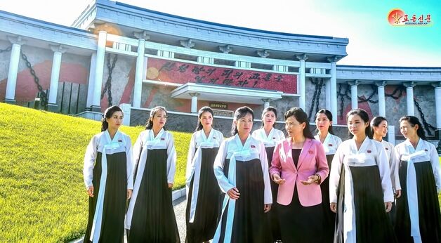 남녀평등권법 제정 79주년…전국 파견 건설군인 공사 성과 선전 [데일리 북한]