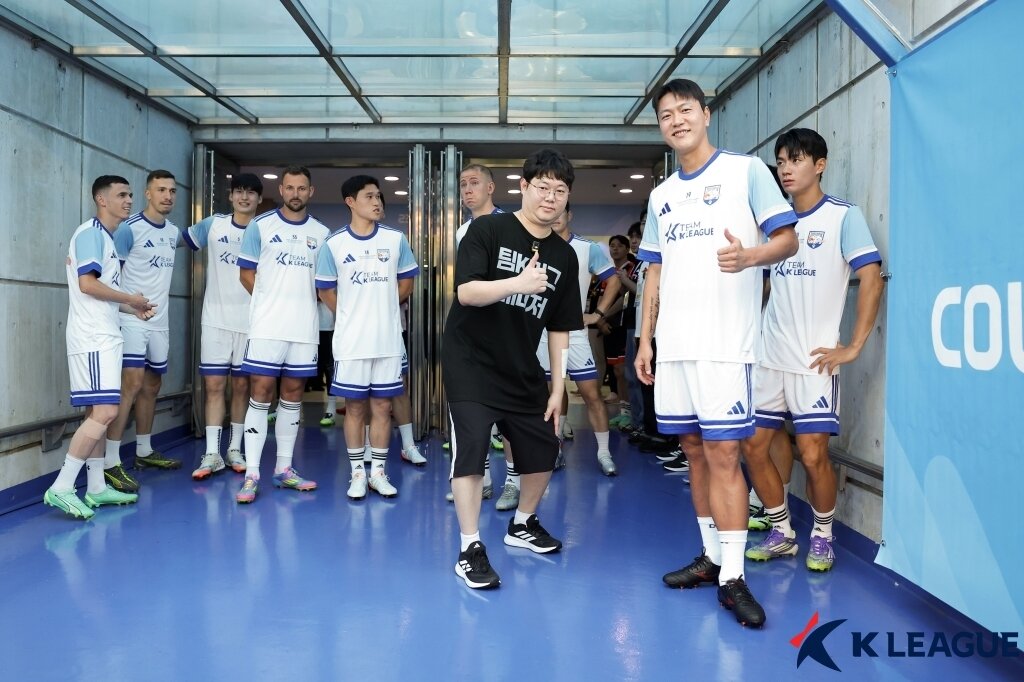 본문 이미지 - 팀 K리그&#40;한국프로축구연맹 제공&#41; 