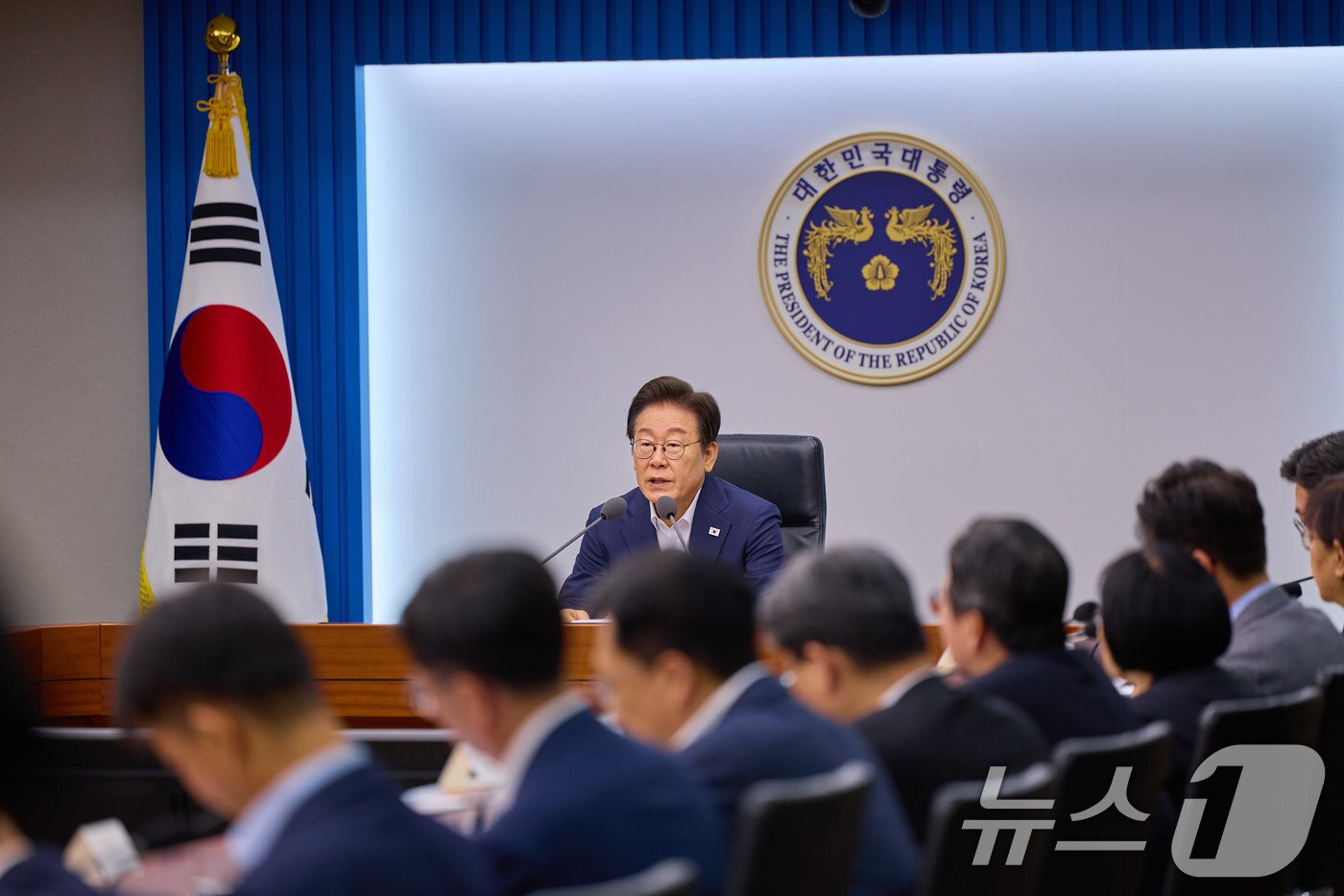 본문 이미지 - 이재명 대통령이 30일 서울 용산 대통령실 청사에서 열린 비상경제점검 태스크 포스(TF) 3차 회의에서 발언을 하고 있다. (대통령실 제공. 재판매 및 DB금지) 2025.7.30/뉴스1 ⓒ News1 이재명 기자