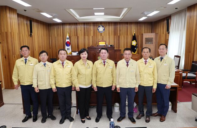 영동군의회 "미국 농축산물 수입 협상 중단…지역 농업 회복 불능"