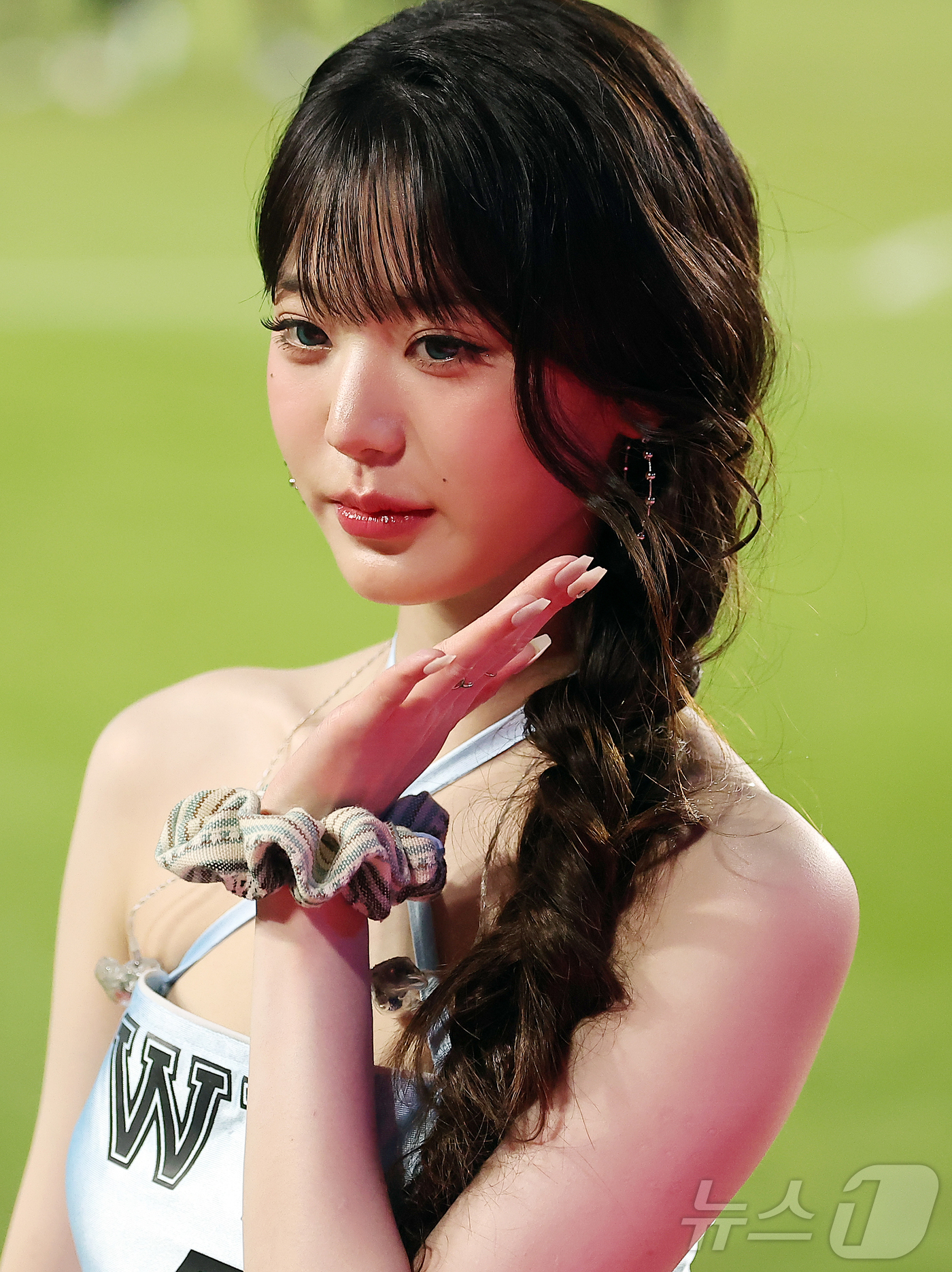 (수원=뉴스1) 김진환 기자 = 걸그룹 아이브 장원영이 30일 오후 경기 수원시 팔달구 수원월드컵경기장에서 열리는 쿠팡플레이 시리즈 팀 K리그와 잉글랜드 프리미어리그 뉴캐슬 유나이 …