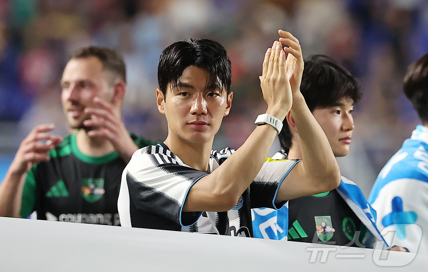 (수원=뉴스1) 김진환 기자 = 30일 오후 경기 수원시 팔달구 수원월드컵경기장에서 열린 쿠팡플레이 시리즈 팀 K리그와 잉글랜드 프리미어리그 뉴캐슬 유나이티드의 경기에서 1대0 승 …