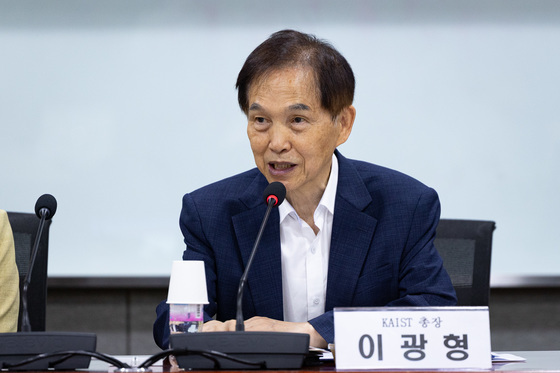 이광형 카이스트 총장 사의 철회…"새 총장 선임 때까지 직무 수행"