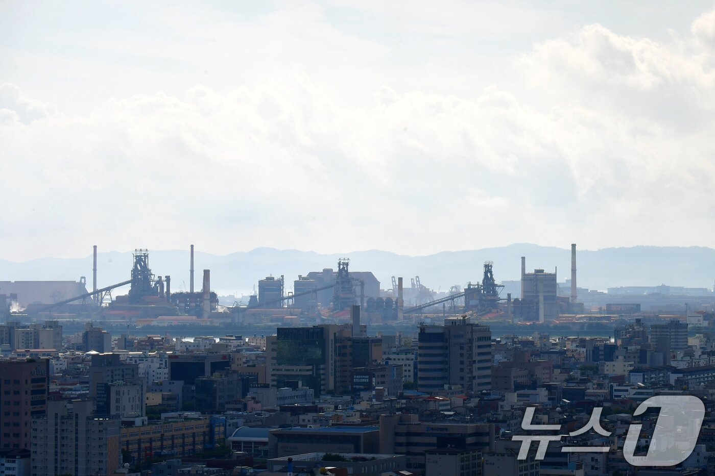 본문 이미지 - 포스코 포항제철소  2025.7.31/뉴스1 ⓒ News1 최창호 기자